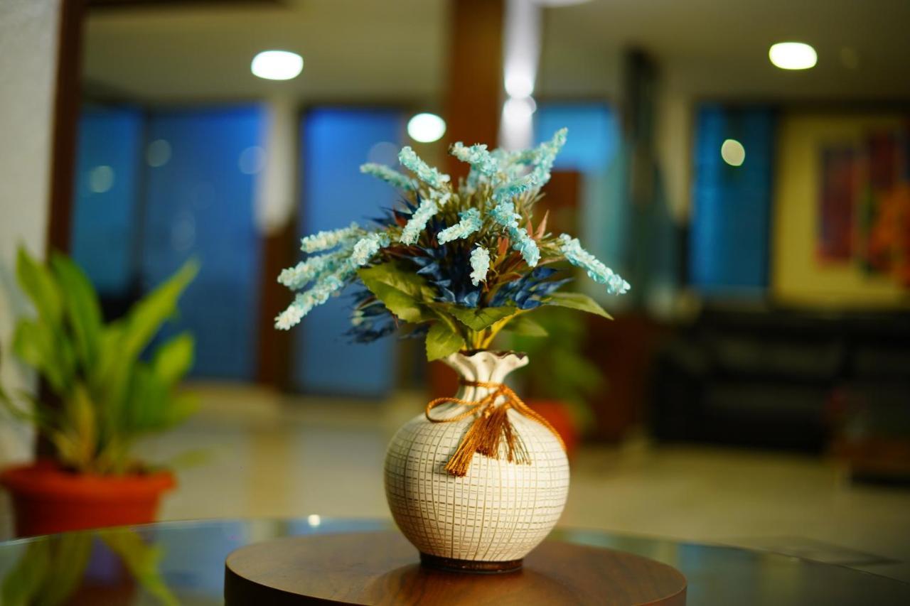 Lords Midtown Suites Bangalore Bengaluru Kültér fotó