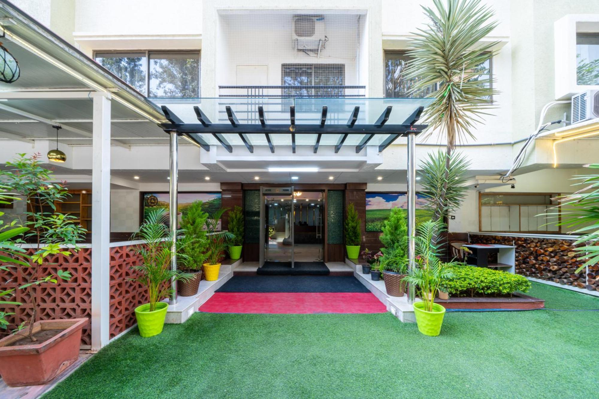 Lords Midtown Suites Bangalore Bengaluru Kültér fotó