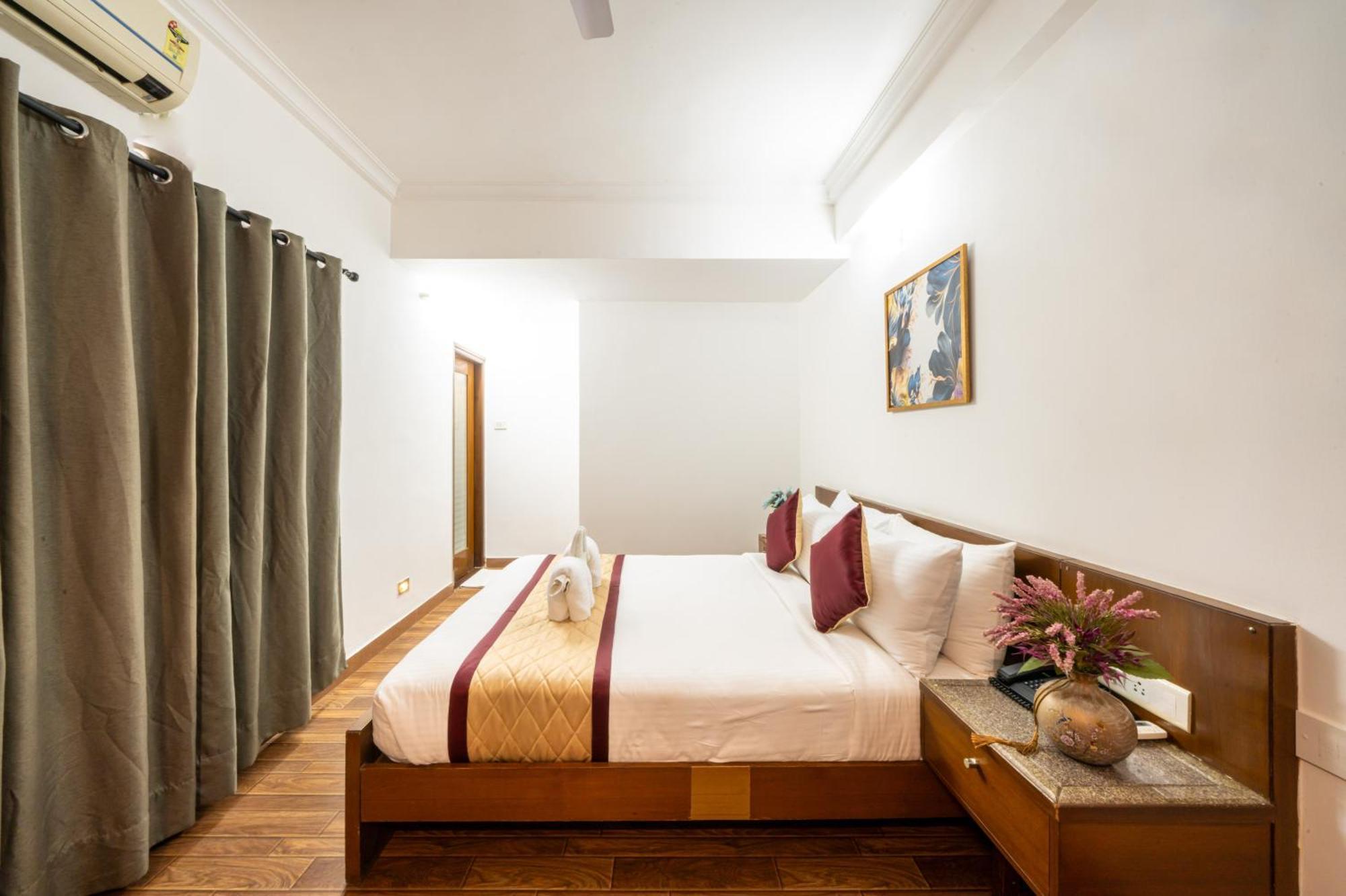 Lords Midtown Suites Bangalore Bengaluru Kültér fotó