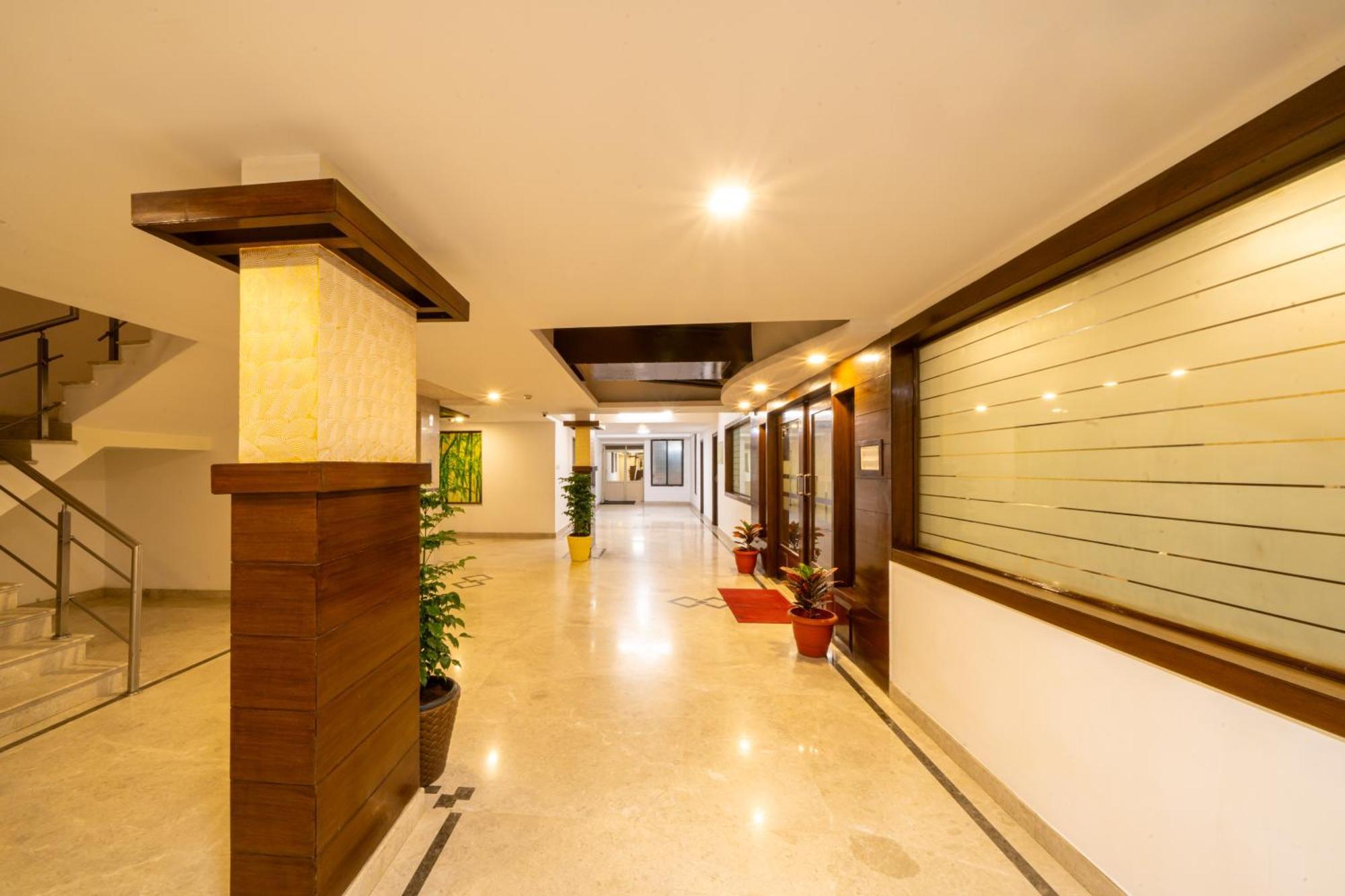 Lords Midtown Suites Bangalore Bengaluru Kültér fotó